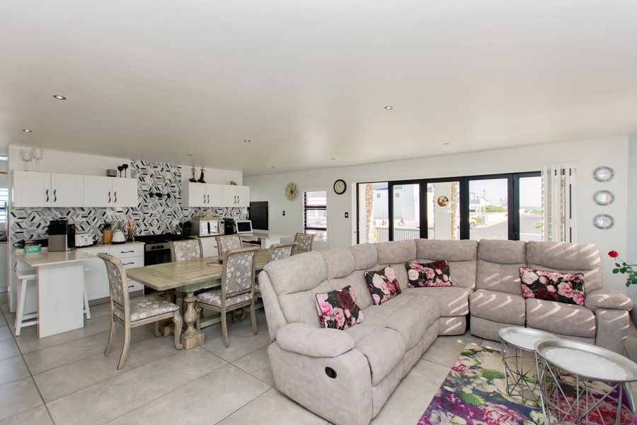 4 Bedroom Property for Sale in Dwarskersbos Western Cape